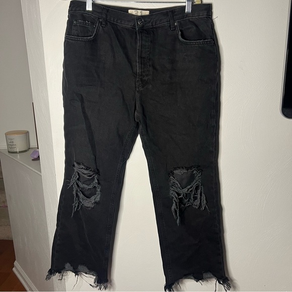Women’s We the Free Black Distressed Jeans size 31 - Picture 1 of 4